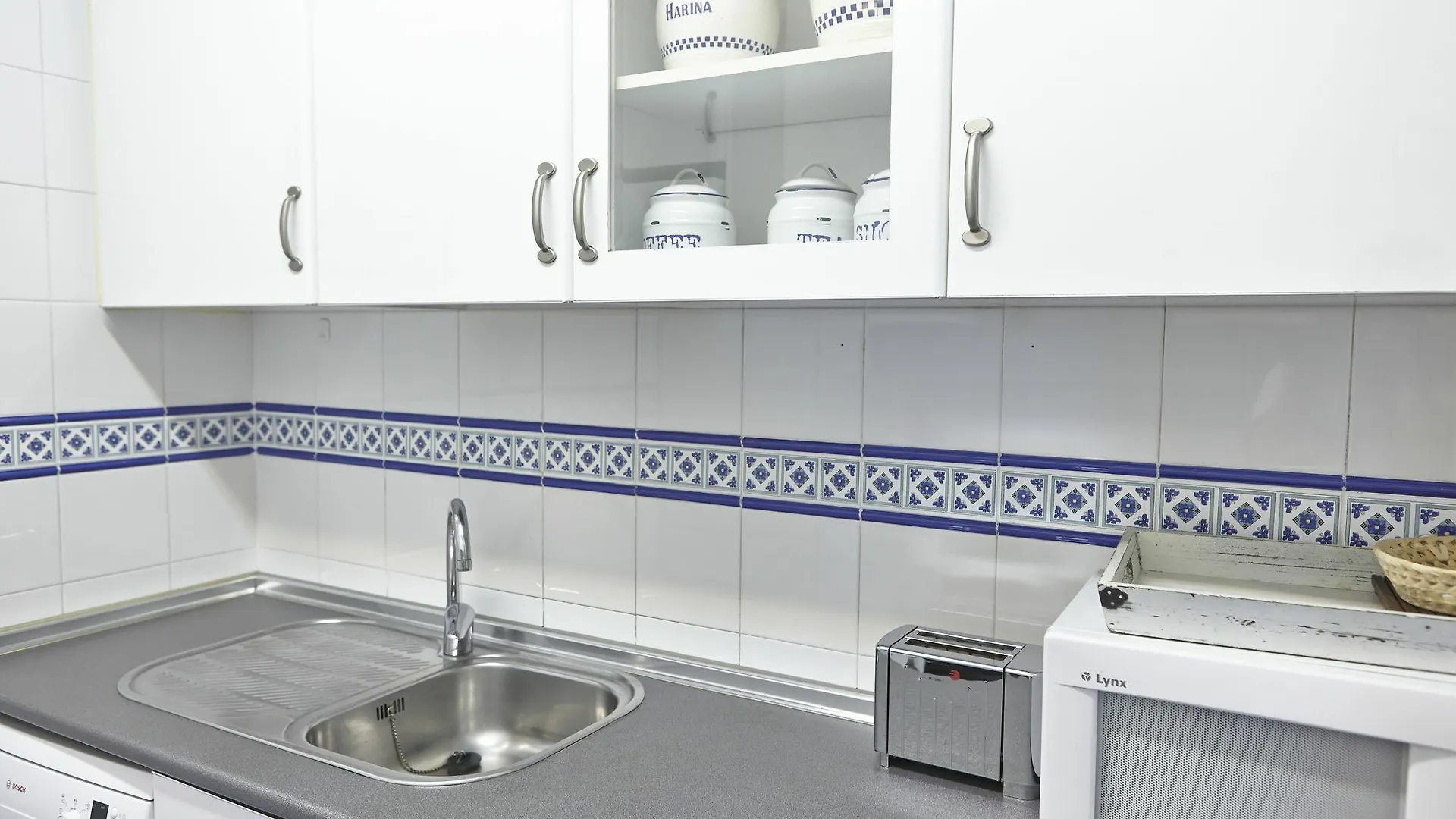 Basque Homes - Lili San Sebastian Apartment